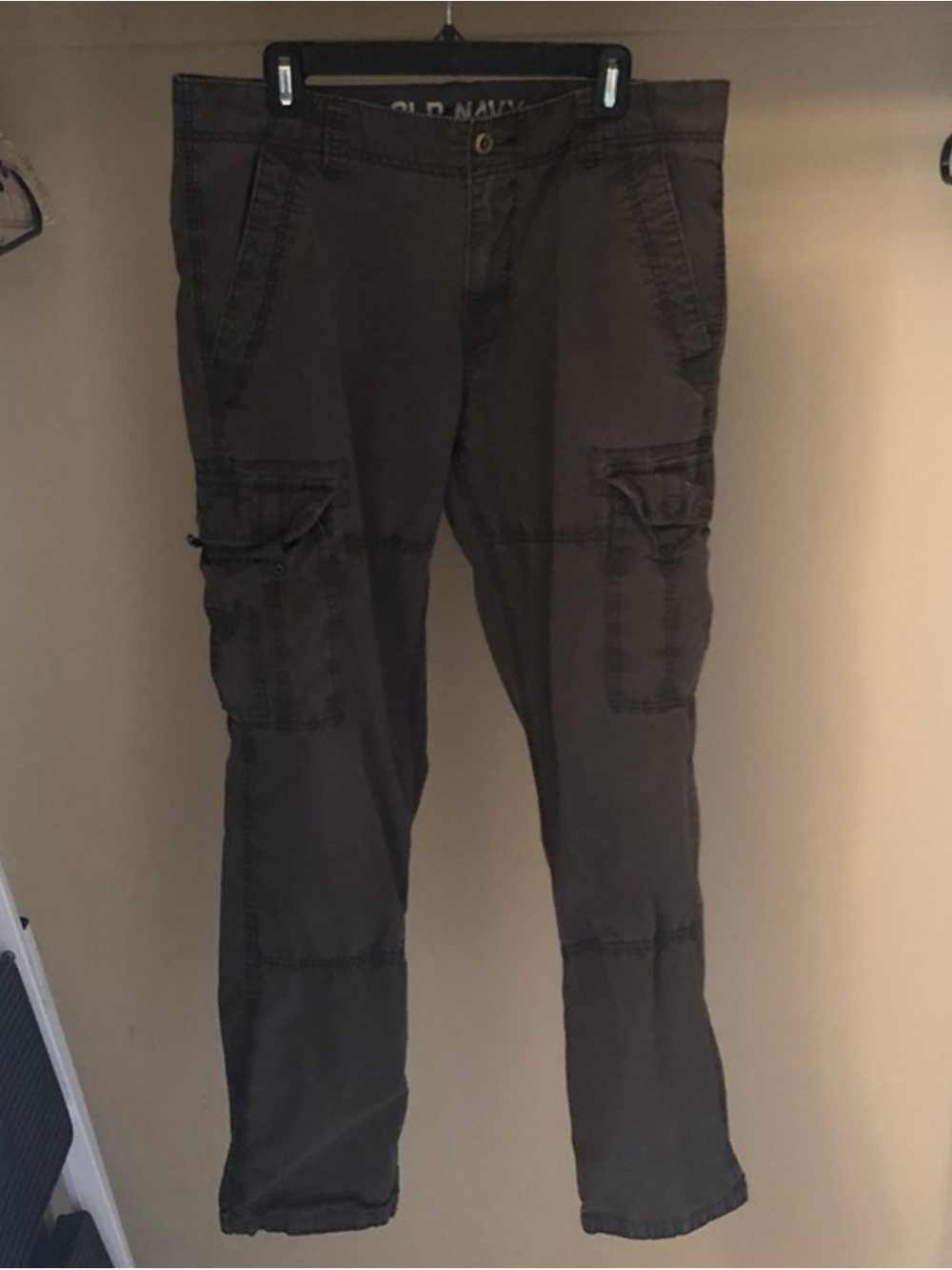 Old Navy Straight-Leg Cargo Jeans in Dark Brown